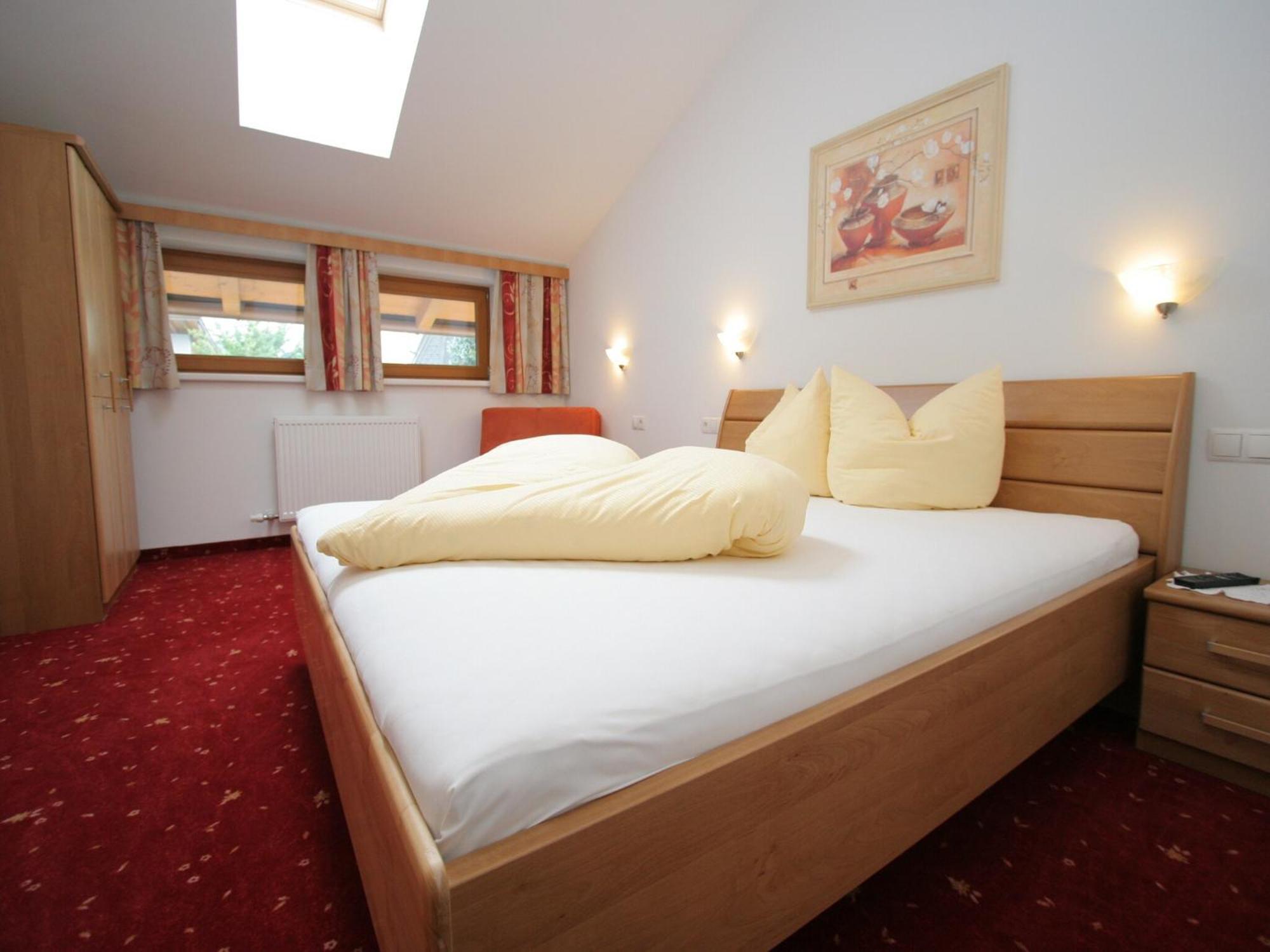 Spacious Apartment in Uderns near Ski Area Exterior foto