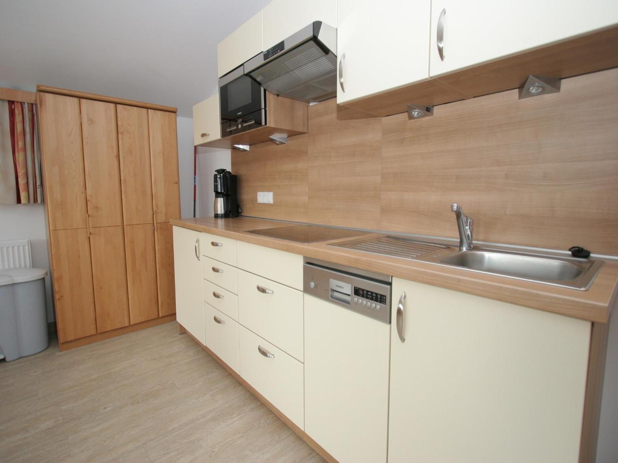 Spacious Apartment in Uderns near Ski Area Exterior foto