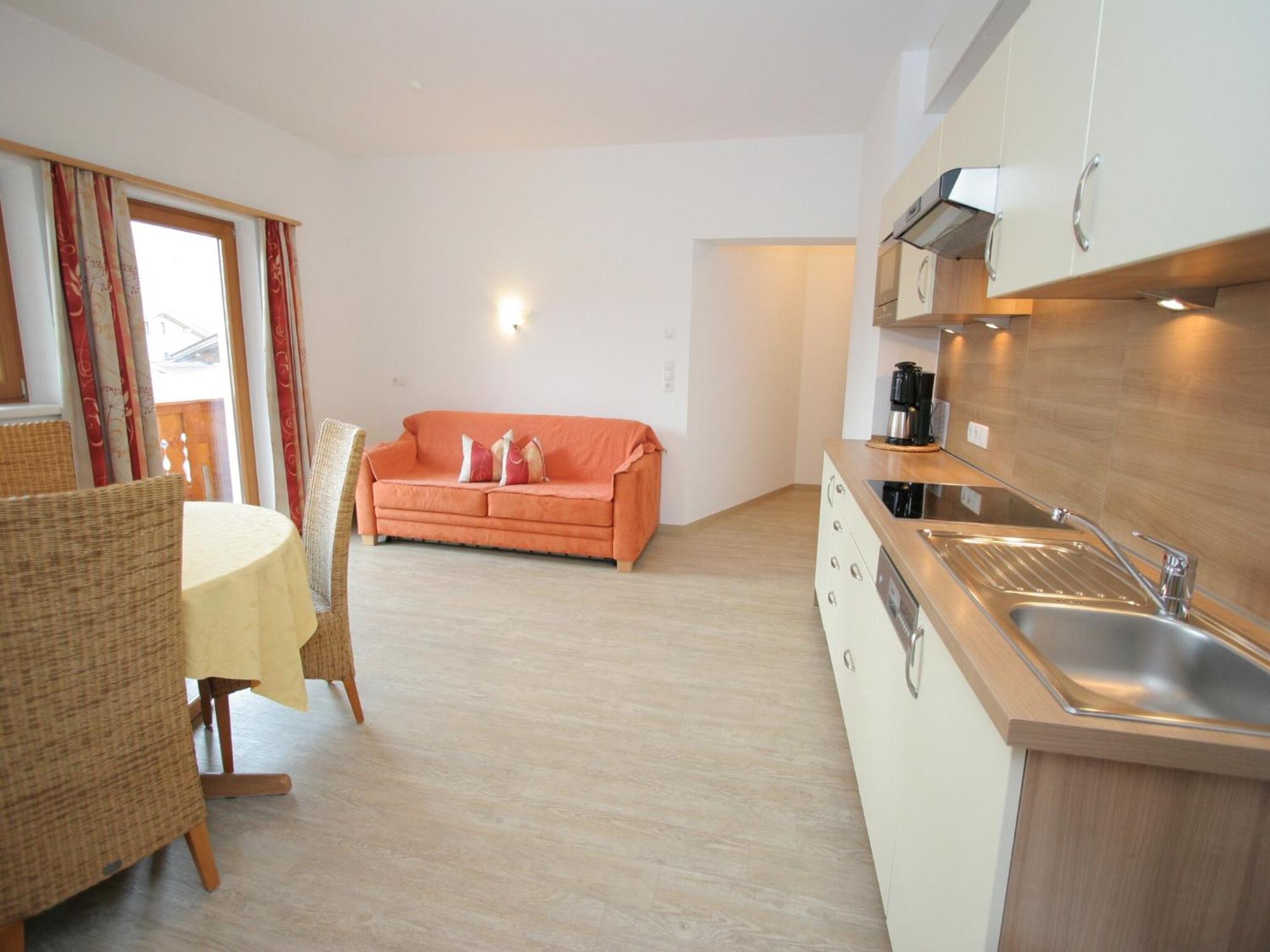 Spacious Apartment in Uderns near Ski Area Exterior foto